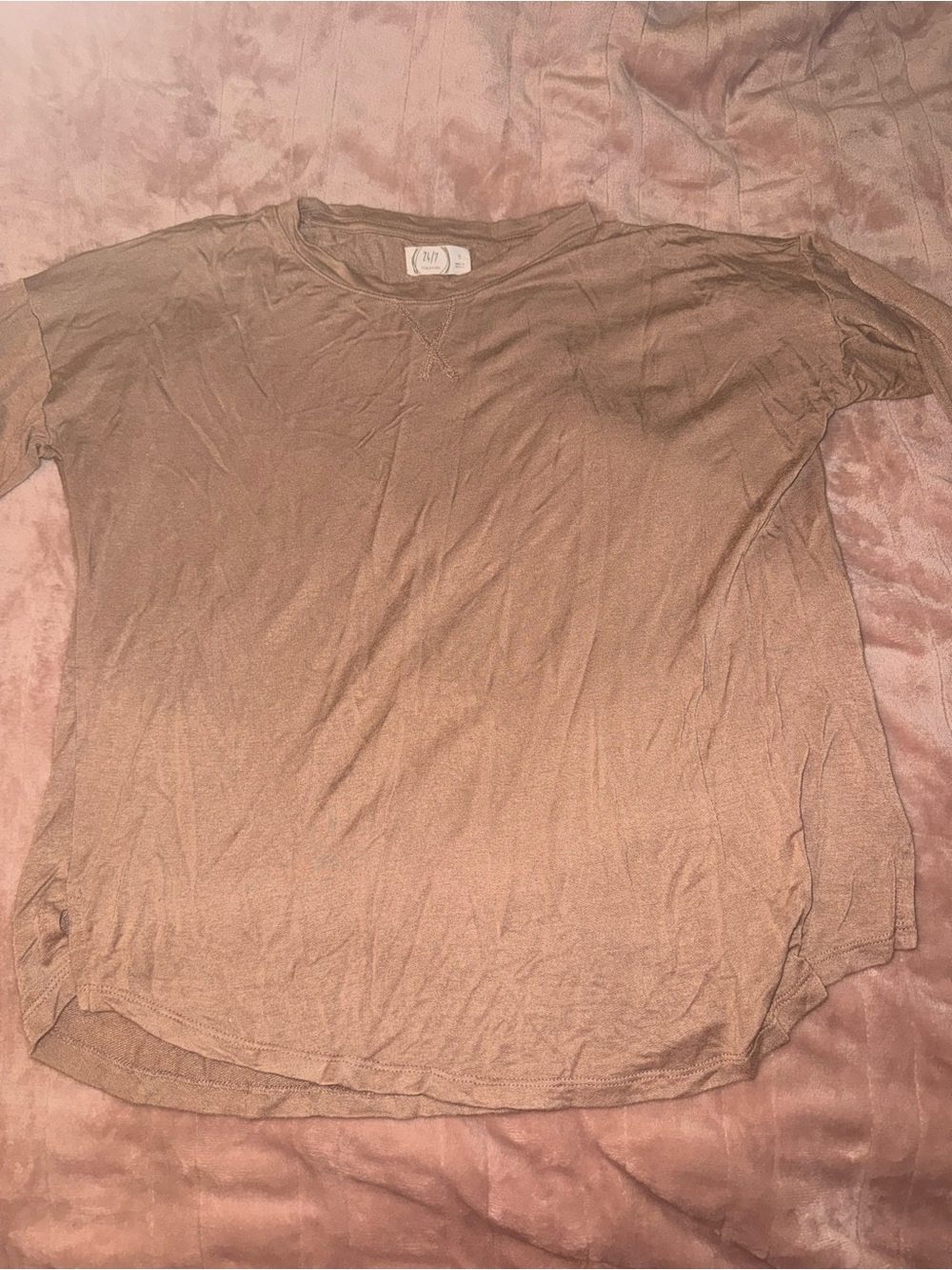 Women's Long Sleeve Crewneck Tee in Light Brown
